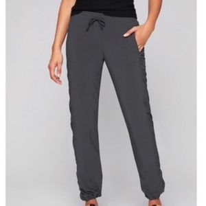 [Athleta] La Viva lined pants 10
